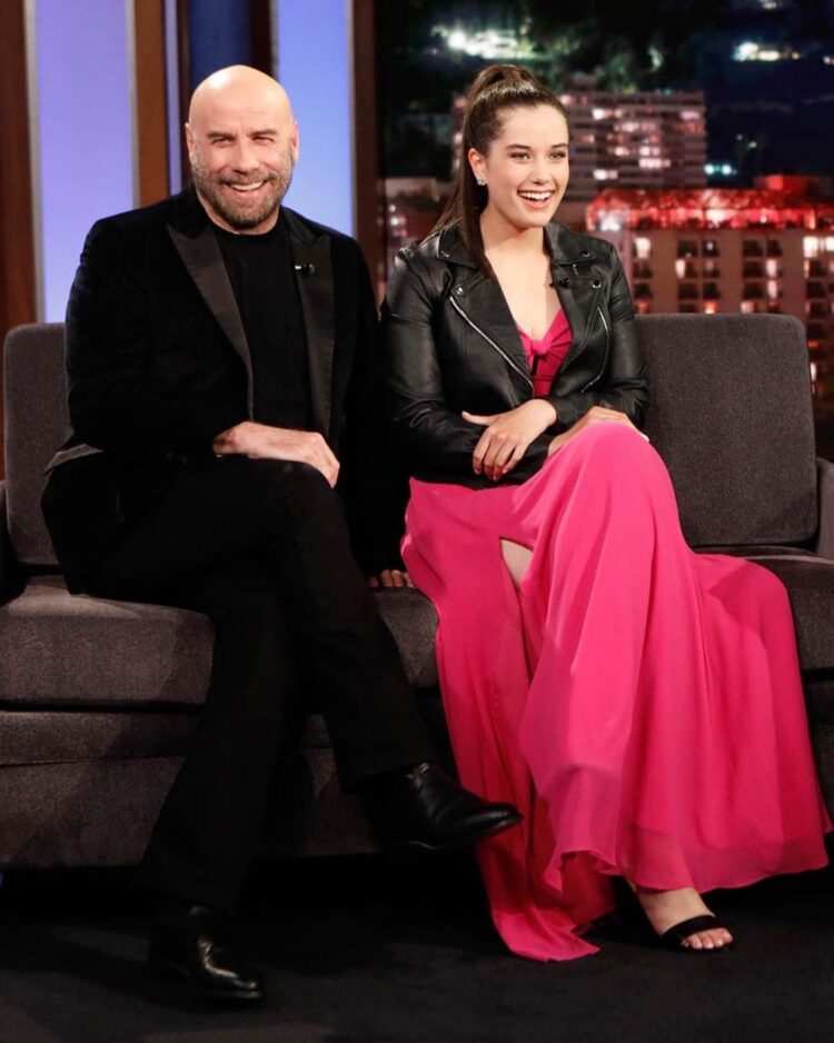 John Travolta faz linda homenagem à filha Elle John Travolta faz linda homenagem à filha Elle