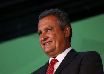 Governo Lula terá 37 ministérios, diz Rui Costa