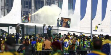 Após um mês, desdobramentos de 8 de janeiro ainda estão longe do fim