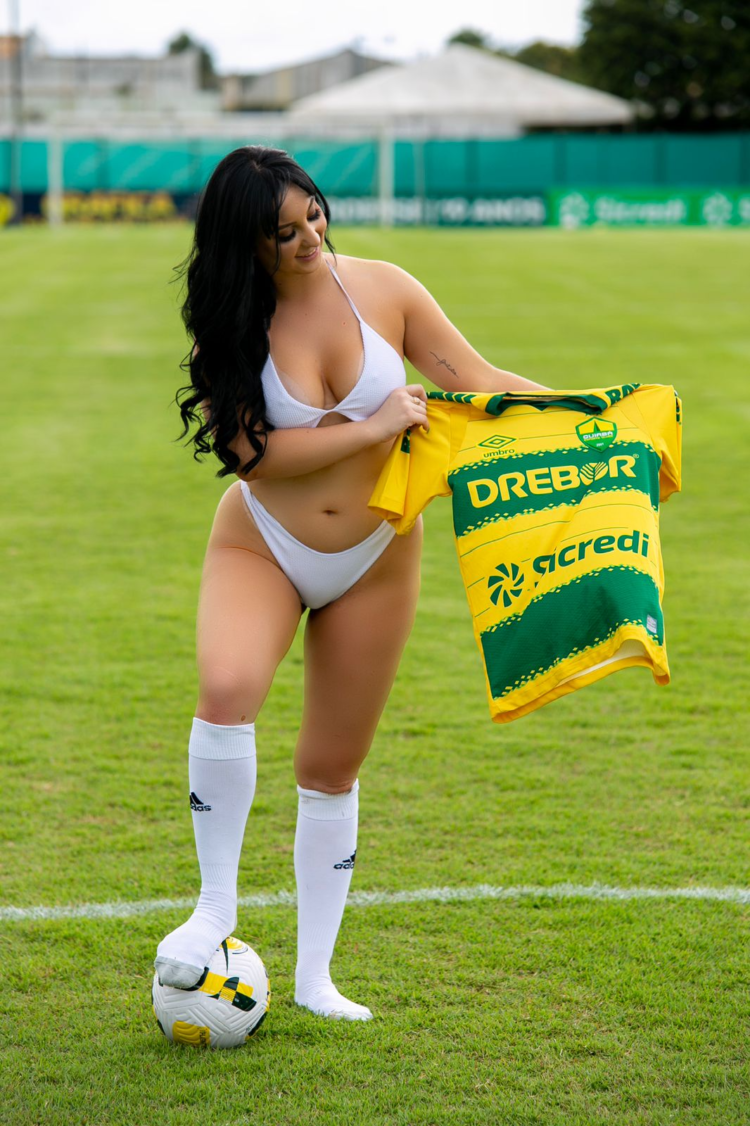 Gabriela Zillmer desafia haters e celebra beleza da mulher brasileira Gabriela Zillmer desafia haters e celebra beleza da mulher brasileira