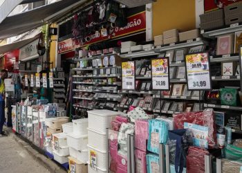 Comércio levou três anos para recuperar nível de emprego anterior à pandemia