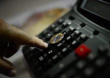 Taxa de câmbio é fator de preocupação para quase 20% da indústria