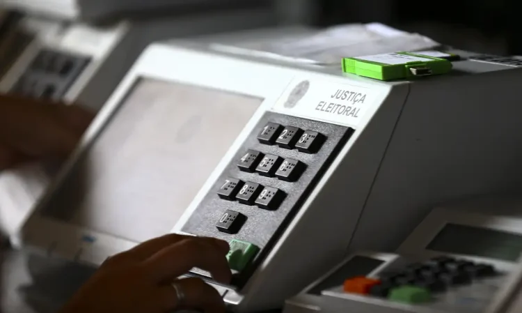 Eleições 2024: uso de redes sociais e Inteligência Artificial (IA) requer atenção Eleições 2024: uso de redes sociais e Inteligência Artificial (IA) requer atenção