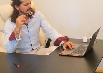 João Lucas Bueno: Revolucionando a Indústria com Inteligência Artificial