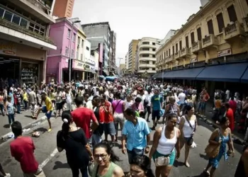 Marca de 212,6 milhões de brasileiros pode representar impacto na arrecadação de recursos