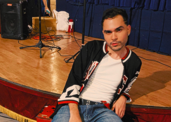 Mudriniz encanta público com show inédito em São Paulo