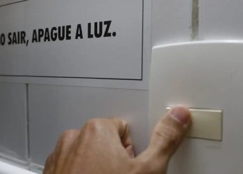 Energia elétrica encarece com bandeira vermelha patamar 2, em outubro