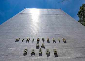 Ministério da Saúde aprova reativação e repactuação de mil obras em 610  municípios