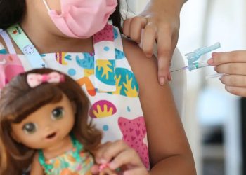 InfoGripe: SRAG por Covid-19 tem maior impacto em crianças e idosos