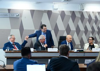 Reforma tributária regulamentação prejudica competitividade das micro e prequenas empresas, defendem entidades