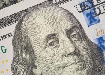 Em alta, dólar fecha última sessão a R$ 6,08