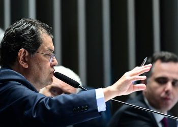 Regulamentação da reforma tributária: entenda as principais mudanças aprovadas no plenário do Senado