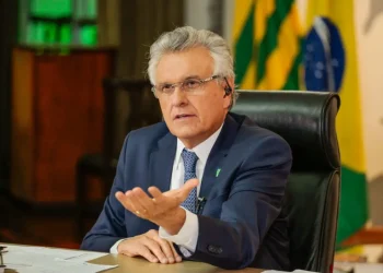 “Chantagem e falta de inovação”, diz Caiado sobre decreto que limita atuação das forças de segurança