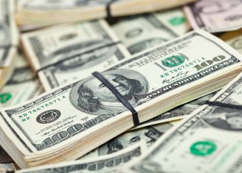 Dólar fecha com 7ª queda seguida e vai a R$ 5,86