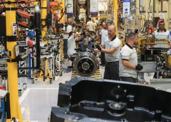 Faturamento da indústria aumenta 5,6% e atinge maior elevação desde 2010, aponta CNI