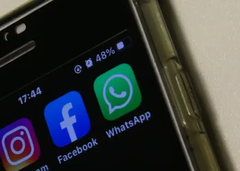 Regulamentação das redes sociais: 60% dos brasileiros apoiam medida, diz pesquisa da Nexus