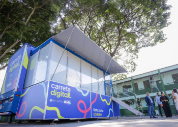 Carreta Digital chega ao Rio Grande do Sul com capacitação em tecnologia e doação de computadores