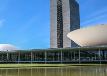 Discussões sobre isenção do IR e Reforma Tributária devem ser retomadas