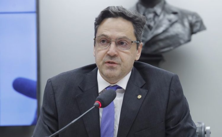 Estados poderão ter autonomia para legislar sobre uso do solo e contratos agrários