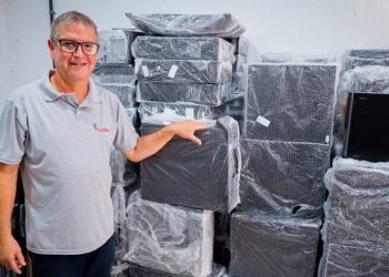 RS: Centro de capacitação em informática supera perdas em enchente com ajuda de voluntários