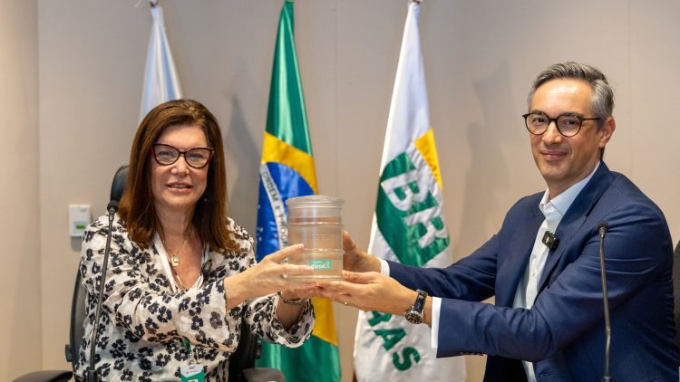 Descarbonização: Petrobras e Vale firmam acordo para diesel de conteúdo renovável Descarbonização: Petrobras e Vale firmam acordo para diesel de conteúdo renovável
