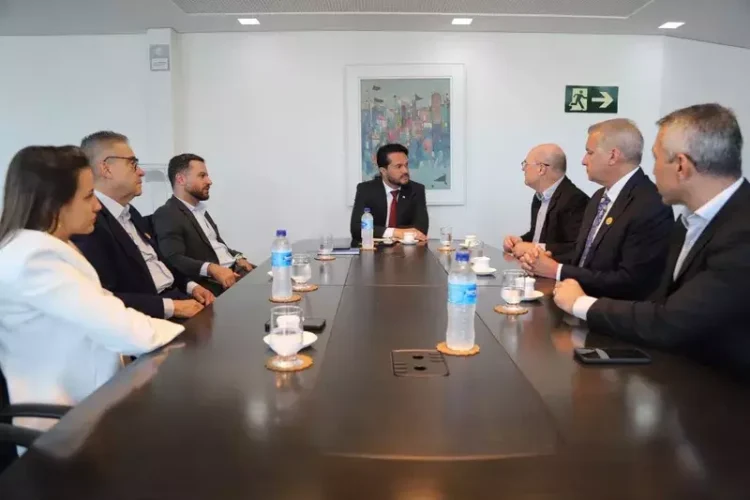 Minerais críticos: Resouro investe R$ 500 milhões em terras raras e titânio em MG