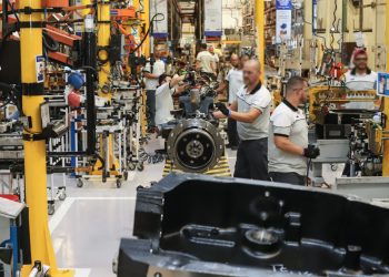 Pessimismo aumentou em 19 segmentos industriais; ICEI cai nas regiões Sul e Nordeste