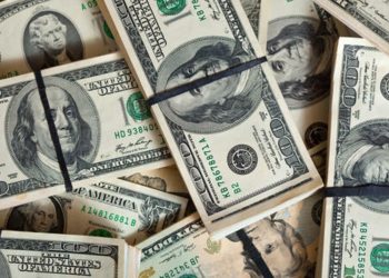 Dólar fecha última sessão em queda de 0,27%, cotado a R$ 5,64