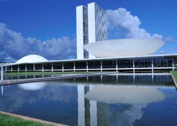 Em meio à Marcha de Prefeitos, Congresso terá semana agitada nos bastidores