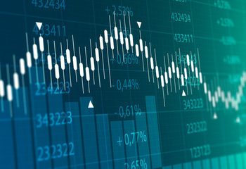 Ibovespa abre a semana em queda