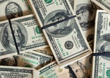 Dólar conclui último pregão em alta