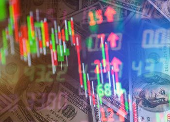 Ibovespa fecha em alta de 1,35% e renova máxima histórica aos 140 mil pontos