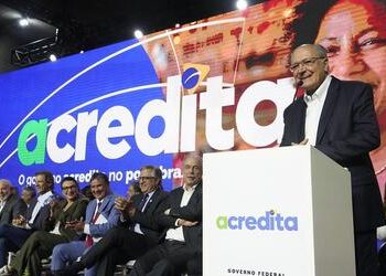 Lula sanciona programa Acredita Exportação, com foco em micro e pequenas empresas