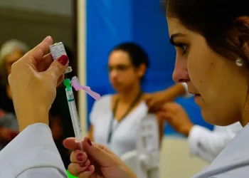 Piso da Enfermagem: estados e municípios recebem mais de R$ 790 milhões em repasses referentes a junho