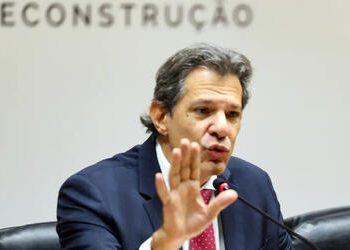 Tarifaço de Trump ameaça sobrevivência de pequenas e médias empresas brasileiras, alerta setor produtivo