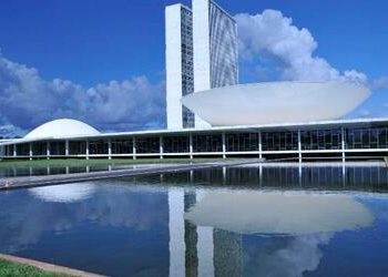 Câmara terá semana marcada por debate sobre adultização infantil e pressão por votação do Imposto de Renda