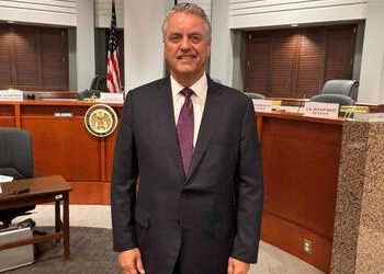 Tarifaço: “Empresas americanas se beneficiaram das políticas brasileiras”, afirma embaixador Roberto Azevêdo em audiência nos EUA