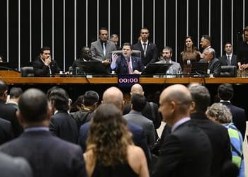 Congresso aprova validade permanente para benefícios tributários no IR