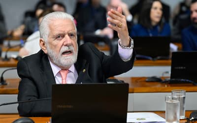 Senado adia votação de projeto que limita pagamento de dívidas de municípios à União Senado adia votação de projeto que limita pagamento de dívidas de municípios à União