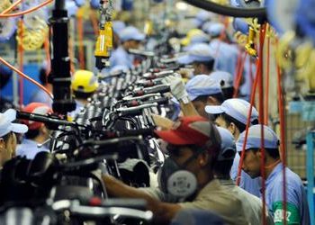 Setor produtivo vê “efeitos devastadores” em PEC que reduz jornada semanal