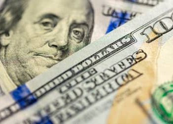 Dólar: moeda encerra última sessão em alta de 0,66%, a R,33