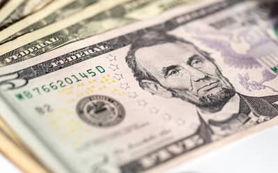 Dólar: moeda encerra última sessão em baixa Dólar: moeda encerra última sessão em baixa