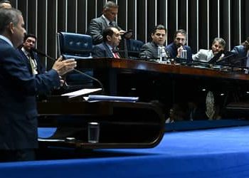 Senado aprova lei que proíbe descontos associativos em benefícios do INSS