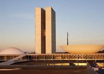 Governo libera R$ 8,3 bilhões para reparar perdas dos estados