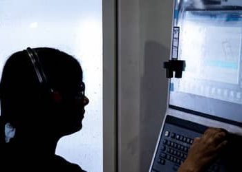 ICEI recua em dezembro e empresários industriais fecham 2025 sem confiança