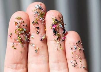 Microplásticos no corpo humano: evidências científicas reforçam necessidade de restrições ao uso de plástico