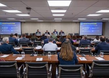 Produção nacional de defesa pode gerar R$ 60,9 bi e 226 mil empregos, aponta CNI