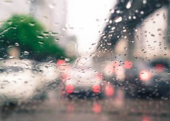 Verão começa neste domingo (21) com calor intenso e chuvas irregulares pelo país