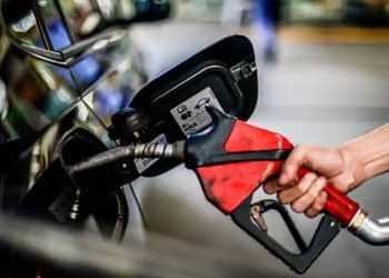 Gasolina fica até R$ 0,10 mais cara no DF com reajuste do ICMS