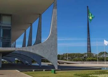 LDO 2026 é sancionada com vetos e fixa superávit de R$ 34,2 bilhões